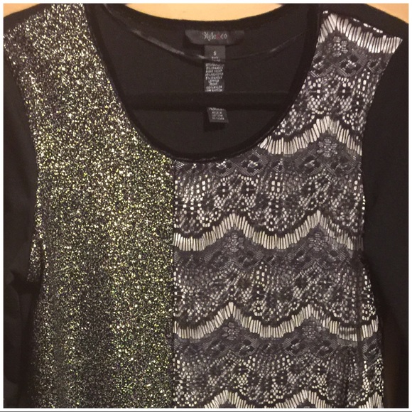 *sold* New Style & Co Embroidered Blouse - Picture 2 of 4